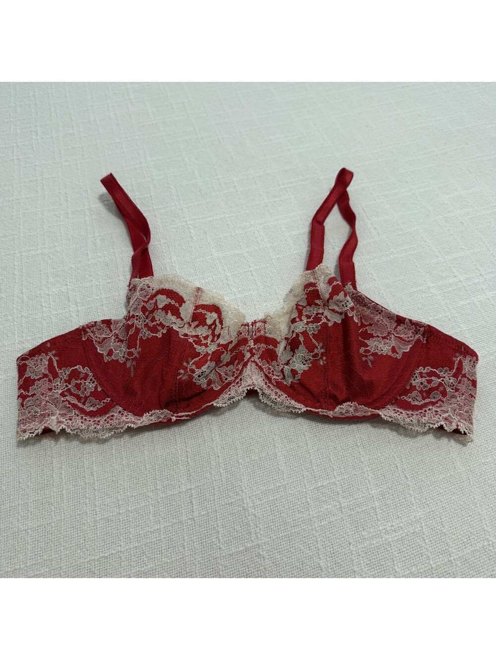 Wacoal 34B Red Lace Unlined Bra Underwire 851256 Off White & Cream Trim